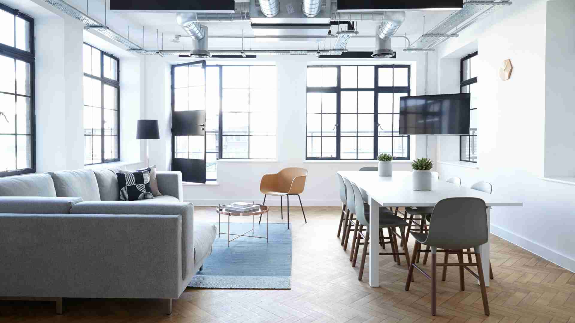 İş Yerinde Verimliliği Artırmak için Eşya Depolama Kullanma Rehberi